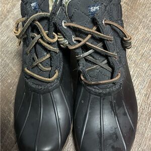 Sperry rain boots size 5.5